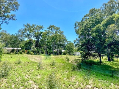 Moore Park Beach Queensland