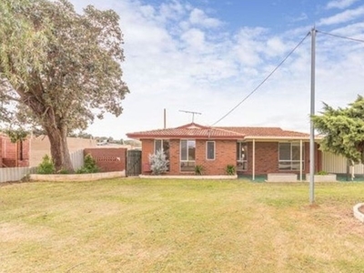 272 Streich Avenue, Armadale WA 6112 - House For Lease