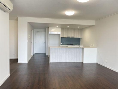 1 Bedroom Apartment Unit Robina QLD For Sale At 500000