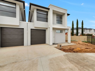 1/11 Willow Crescent, Campbelltown SA 5074 - Townhouse For Lease