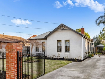 3 Waxman Parade, Brunswick West, VIC 3055