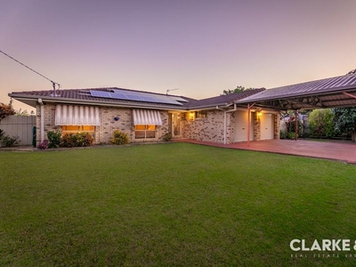 56 Bowen Road, Glass House Mountains, QLD 4518