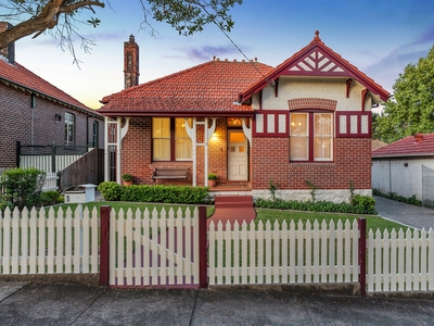 1 Barton Avenue, Haberfield NSW 2045