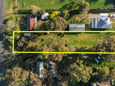Large residential block with lots of potential