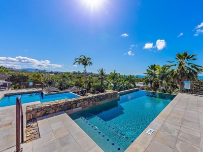2 Bedroom Apartment Unit Airlie Beach QLD For Sale At 595000