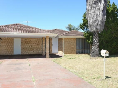 3 Bedroom Detached House Greenfields WA For Sale At 399000