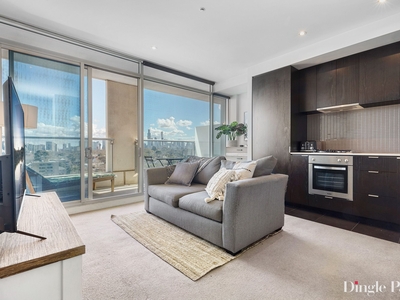 Elevated Urban Living: Stylish 1-Bedroom Apartment with City Views