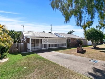 Versatile Property with Endless Possibilities - Ideal for Families or Investors!