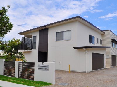 1/17 TILLEY STREET, Redcliffe QLD 4020 - Townhouse For Lease