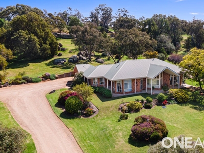 89 BRUCEDALE DRIVE BRUCEDALE, NSW 2650