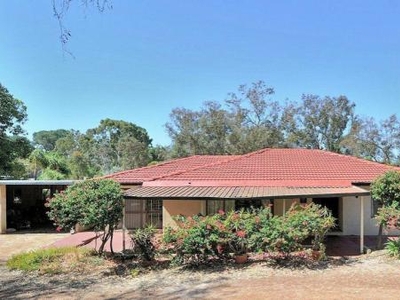 4 Bedroom Detached House Hazelmere WA For Sale At
