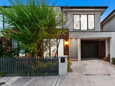 Savour Glorious Parkland Views in The Heart of Narre Warren