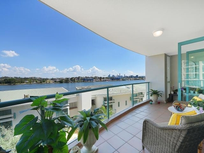 3 Bedroom Apartment Unit Hamilton QLD For Sale At 1625000