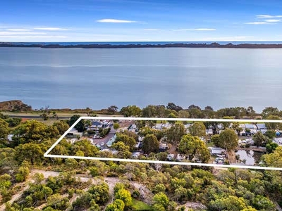 50 Cathedral Ave , Leschenault, WA 6233