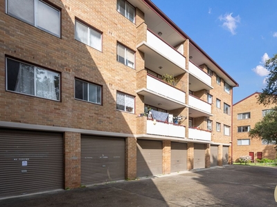40/127 The Crescent, Fairfield NSW 2165 - Unit For Lease