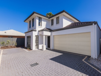 Huge Rear Townhouse - No Strata Levies!