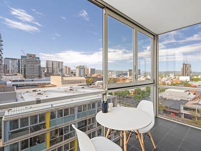 Stylish 1-Bedroom Apartment with Carpark in Adelaide's CBD!
