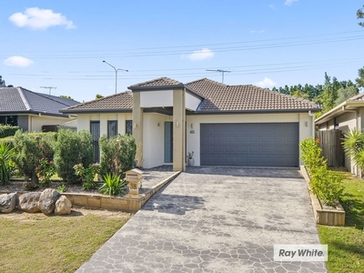 39 Dandenong Street, Forest Lake, QLD 4078