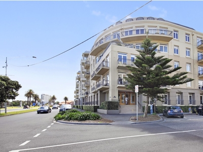 104/88 Beach Street, Port Melbourne VIC 3207