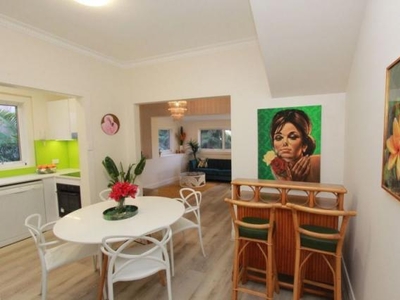 3 bedroom, Bondi Beach NSW 2026