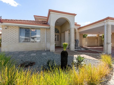 131 Telford Crescent, Stirling, WA 6021