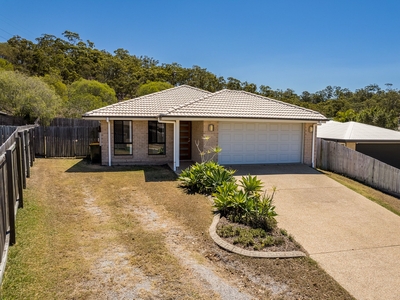 Charming Brick Home: Space, Style and Convenience Await!