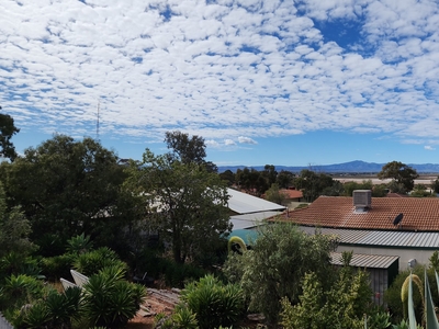 Panoramic Flinders View Home with Separate Living Potential