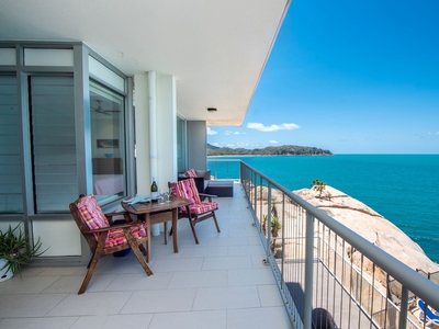 Paradise Found! Your Dream Apartment Awaits on Magnetic Island