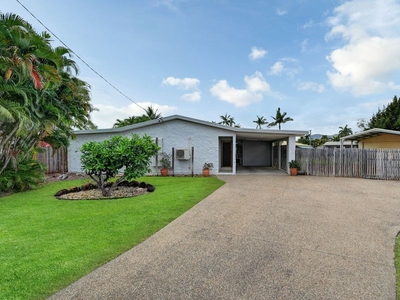 5 Saxon Court thuringowa central QLD 4817