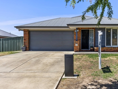41 Melaleuca Drive FOREST HILL, NSW 2651
