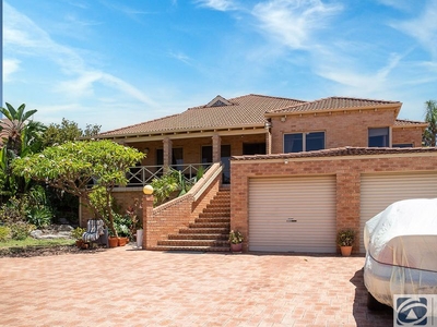 3 Taris Place karrinyup WA 6018