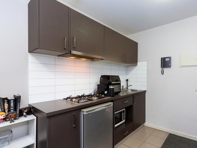 1 Bedroom Apartment Unit Hawthorn VIC For Sale At 245000