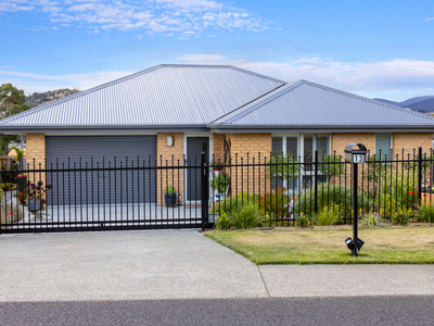 3 Bedroom Detached House Sorell TAS For Sale At 700000