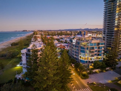 3 Bedroom Apartment Unit Mermaid Beach QLD For Sale At