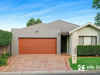 Introducing Your Dream Contemporary Single-Level Oasis in Stanhope Gardens!