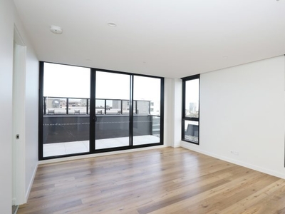 Two bedroom brand new penthouse apartment