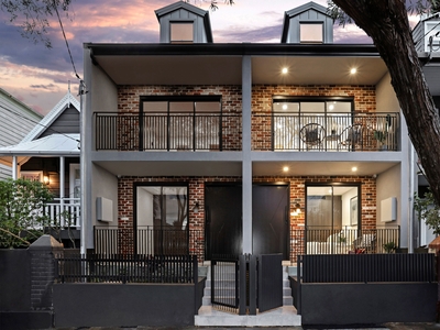 Exquisite, Impeccably Designed Brand New Family Residence