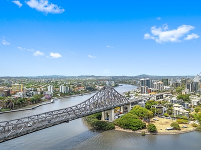 High Level Two Bedroom In Premier Location With Uninterrupted River Views - A MUST INSPECT!