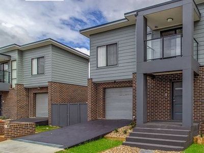 2/58 Sydney Street, St Marys NSW 2760 - Townhouse For Lease