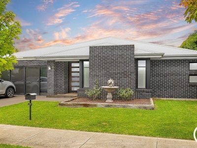 29 Sunset Avenue, Echuca VIC 3564 - House For Lease