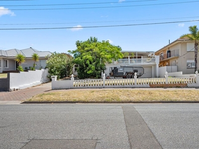 18 Rockingham Street, West Beach SA 5024 - House For Sale