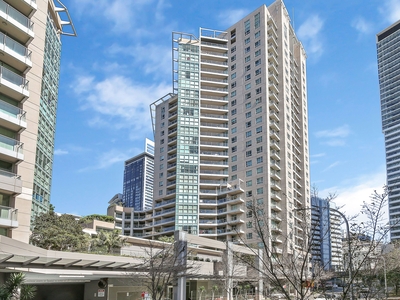 Chatswood Studio With Total Convenience & Resort Style Facilities