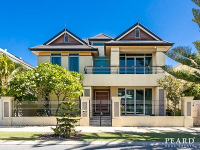 4 Bedroom Detached House Hillarys WA For Sale At 18