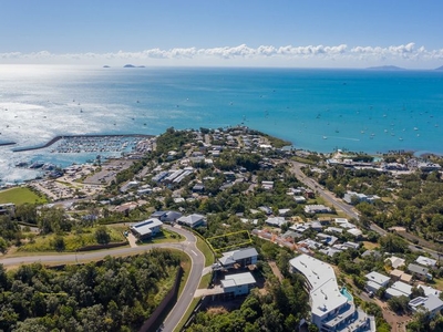 48 Seaview Drive, Airlie Beach, QLD 4802