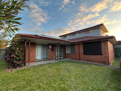 35 Lea Road, Mulgrave VIC 3170 - House For Lease
