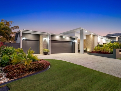 Luxe Listing at 116 Birchwood Crescent, Brookwater
