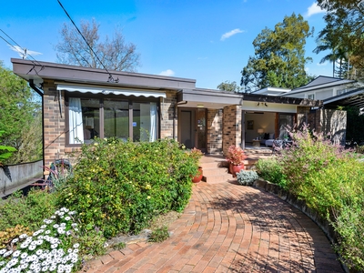Timeless family entertainer, superb Wahroonga lifestyle