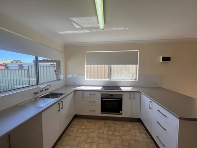 22 Currajong Street, Parkes NSW 2870 - Unit For Lease