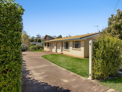High yield duplex in popular South Toowoomba