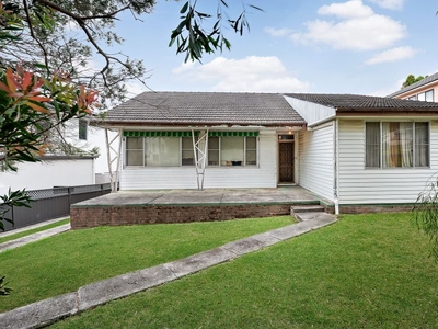 30 Eastview Avenue north ryde NSW 2113